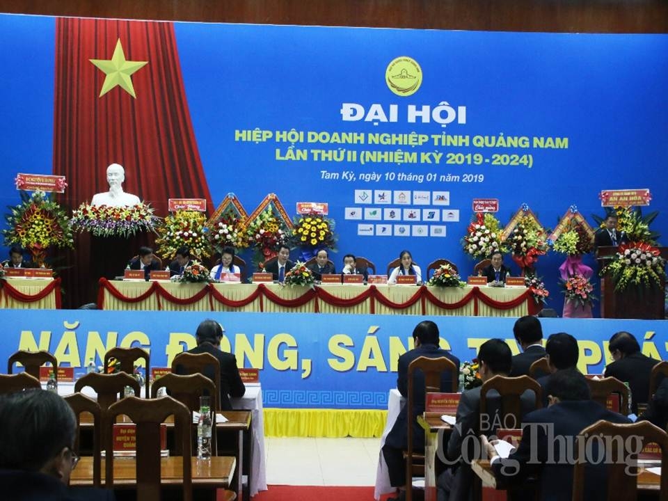 dai hoi hiep hoi doanh nghiep quang nam va chiec tu va day y nghia