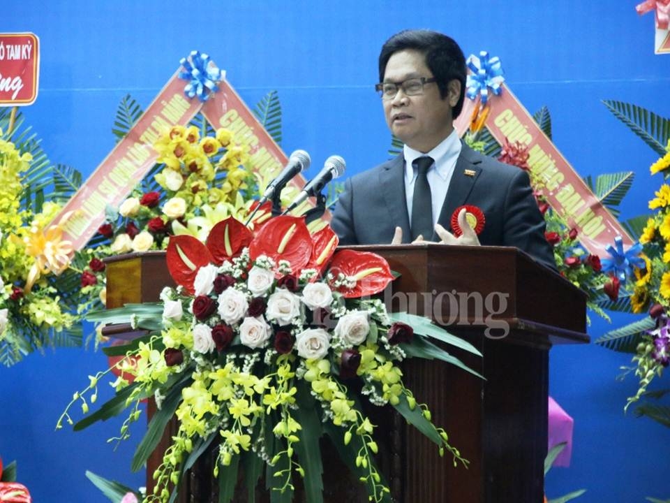 dai hoi hiep hoi doanh nghiep quang nam va chiec tu va day y nghia