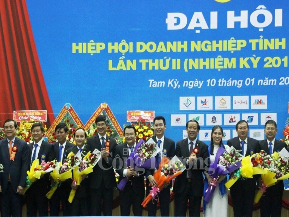 dai hoi hiep hoi doanh nghiep quang nam va chiec tu va day y nghia