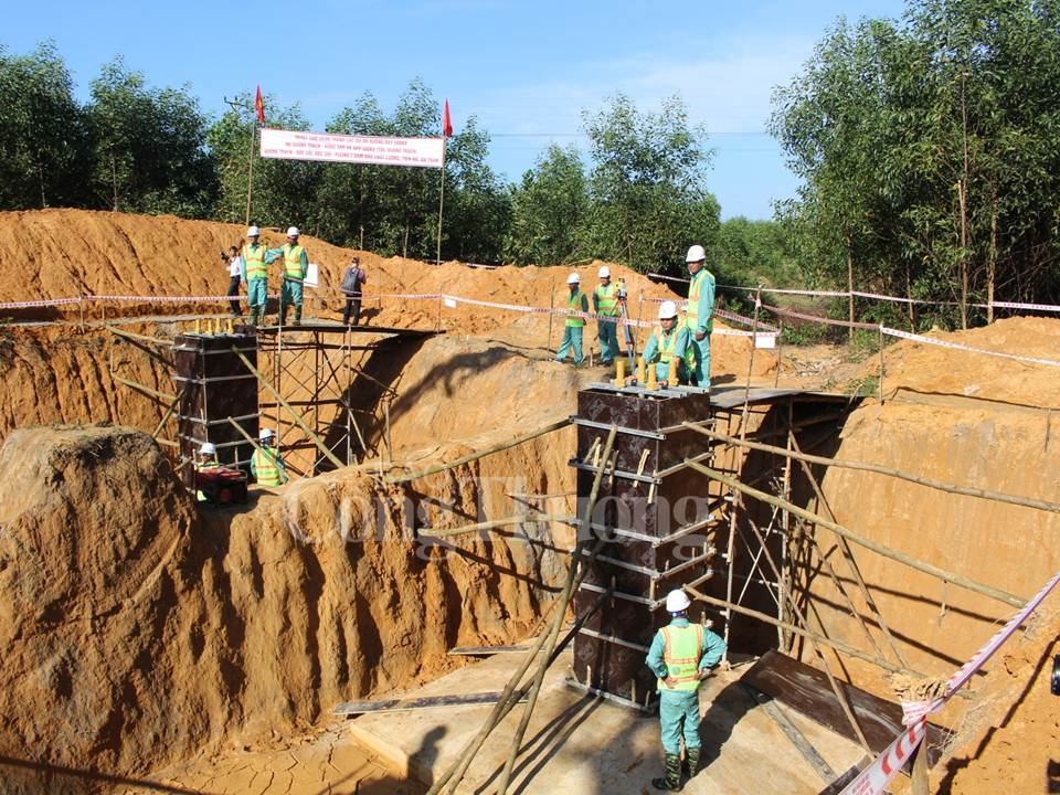 no luc hoan thanh duong day 500 kv quang trach doc soi dung tien do