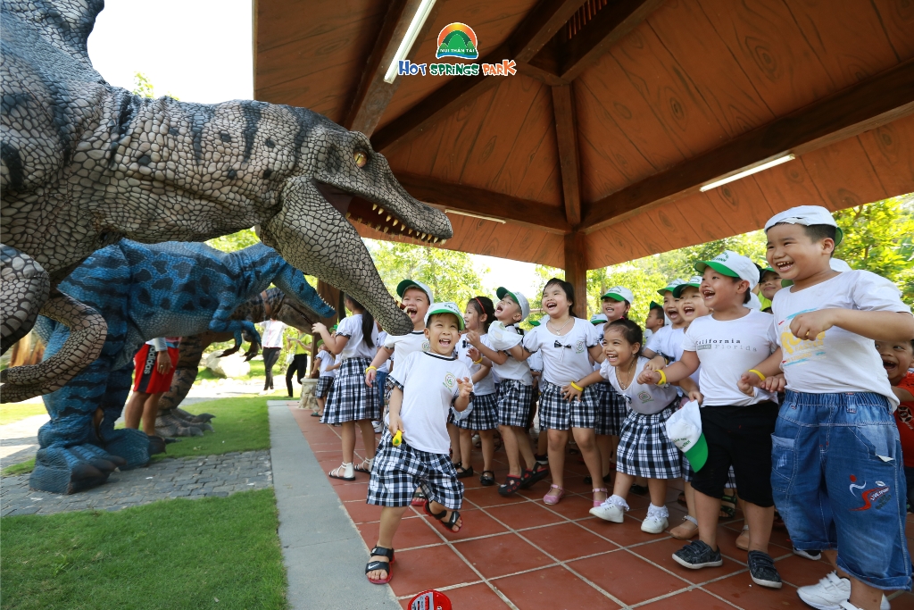 khu du lich nui than tai mien phi hon 10000 ve cho tre em