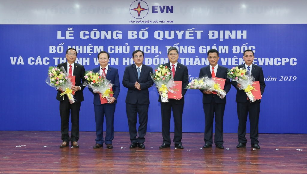EVNCPC: Bổ nhiệm Chủ tịch, Tổng giám đốc và các thành viên Hội đồng thành viên evncpc bo nhiem chu tich tong giam doc va cac thanh vien hoi dong thanh vien