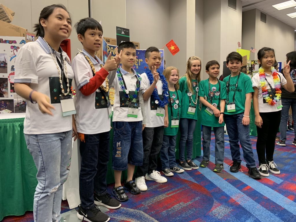 hoc sinh tieu hoc da nang dat giai trong cuoc thi khoa hoc ung dung quoc te tai my