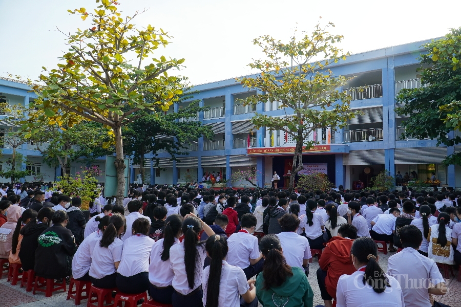 Toàn cảnh buổi sinh hoạt.