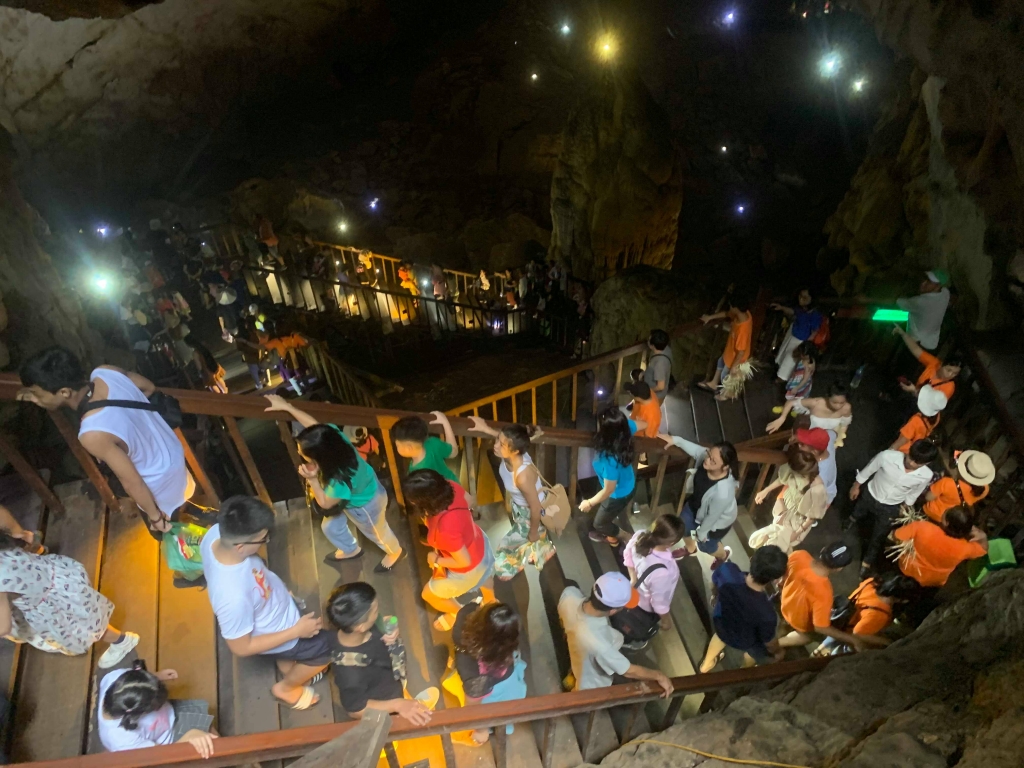 Năm ngày nghỉ lễ, Quảng Bình đón hơn 250 ngàn lượt khách du lịch nam ngay nghi le quang binh don hon 250 ngan luot khach du lich