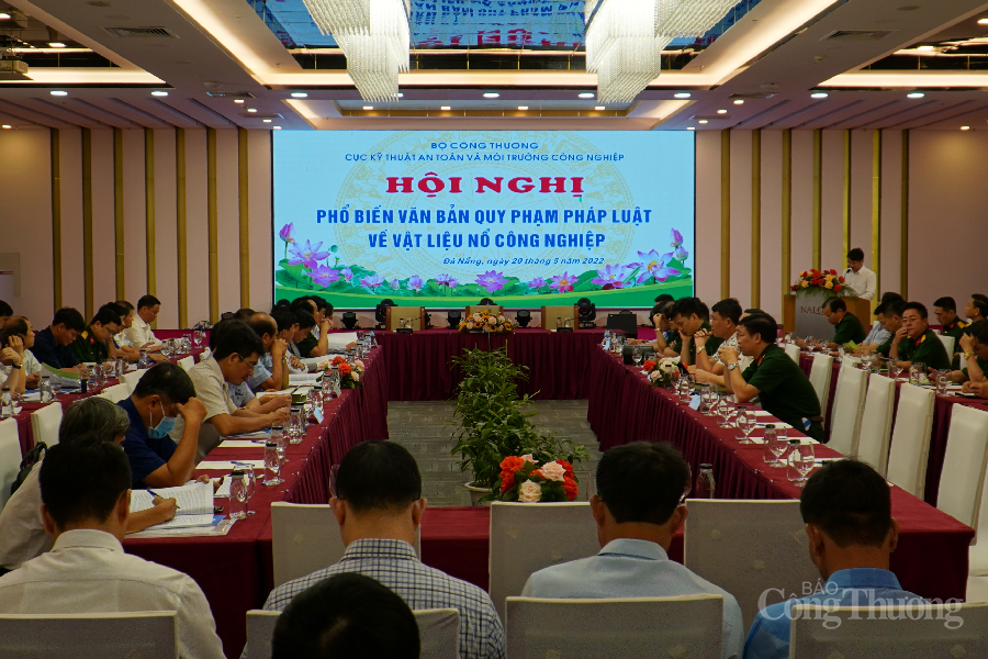 Phổ biến văn bản quy phạm pháp luật về vật liệu nổ công nghiệp Phổ biến văn bản quy phạm pháp luật về vật liệu nổ công nghiệp
