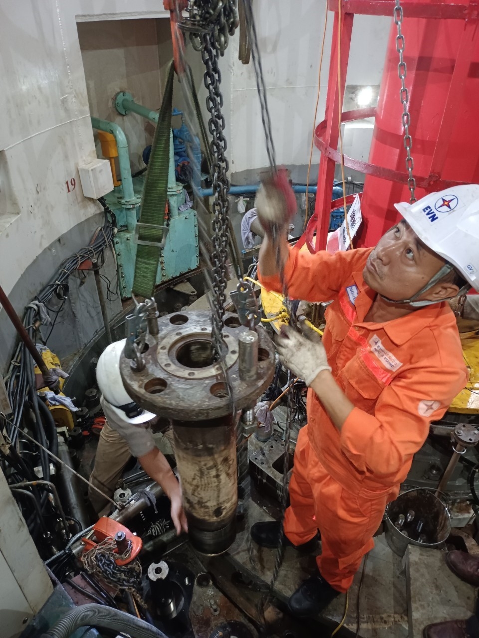 Nhà máy Thủy điện A Vương: Vượt tiến độ sửa chữa lớn Tổ máy H1 Nhà máy Thủy điện A Vương: Vượt tiến độ sửa chữa lớn Tổ máy H1