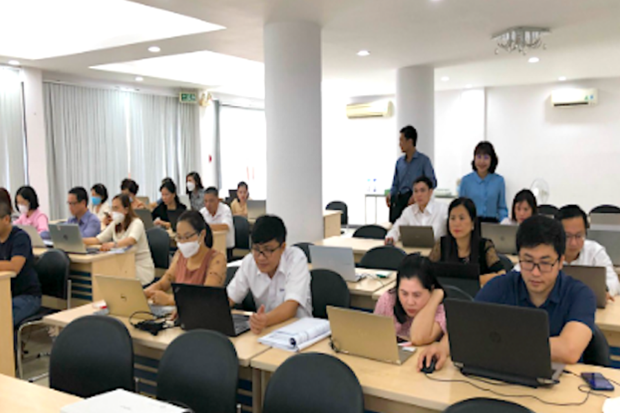 Công ty Thủy điện Sông Bung tham lớp đào tạo chuyển giao Hệ thống hóa đơn điện tử dùng chung của EVN tại Văn phòng EVNGENCO2.