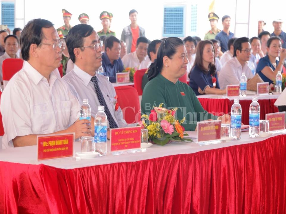 Khánh thành dự án Điện mặt trời lớn nhất Quảng Trị, vốn đầu tư gần 1,2 ngàn tỷ đồng khanh thanh du an dien mat troi lon nhat quang tri von dau tu gan 12 ngan ty dong