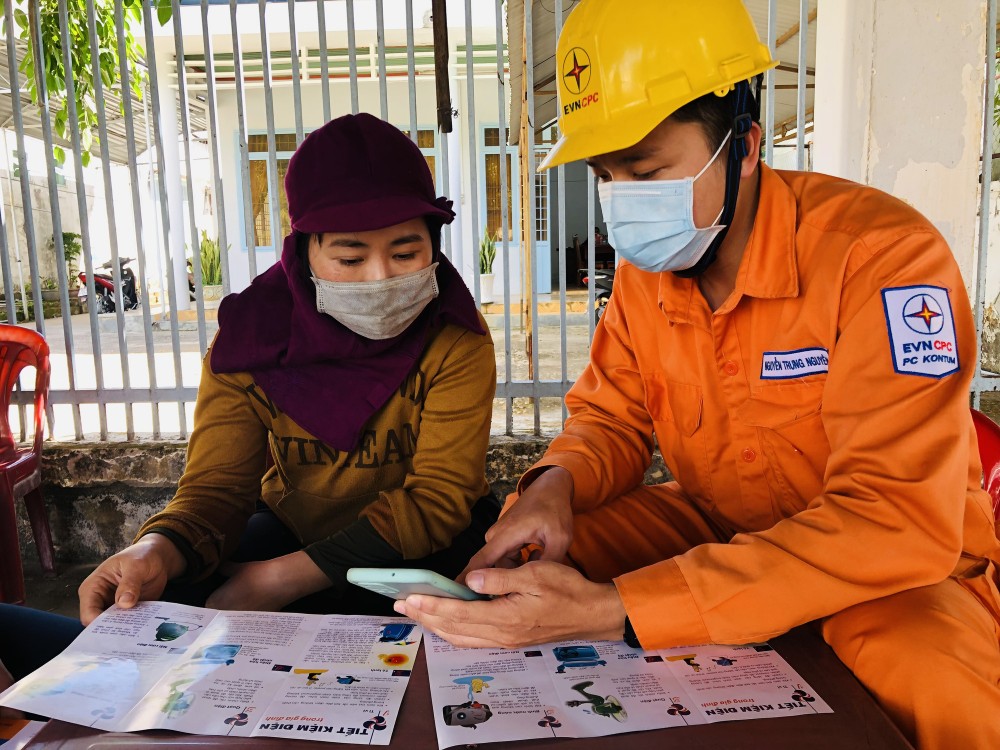 EVNCPC: Kiểm soát mức tiêu thụ điện tăng mùa nắng nóng EVNCPC: Kiểm soát mức tiêu thụ điện tăng mùa nắng nóng