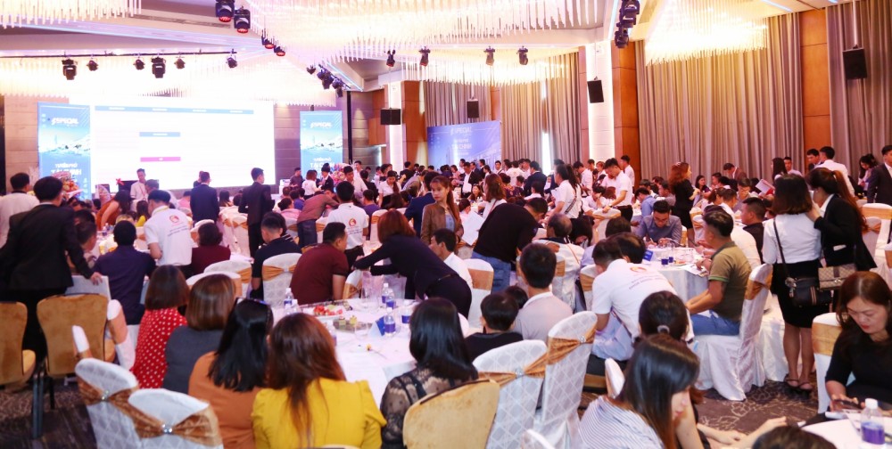 Phúc Đại Việt: Hành trình vượt thách thức – Bứt phá để thành công Phúc Đại Việt: Hành trình vượt thách thức – Bứt phá để thành công