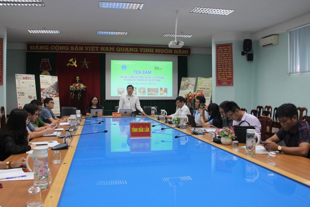 Đắk Lắk: Phạt 7 cơ sở bán trang sức ngà voi hơn 2 tỷ đồng Đắk Lắk: Phạt 7 cơ sở bán trang sức ngà voi hơn 2 tỷ đồng