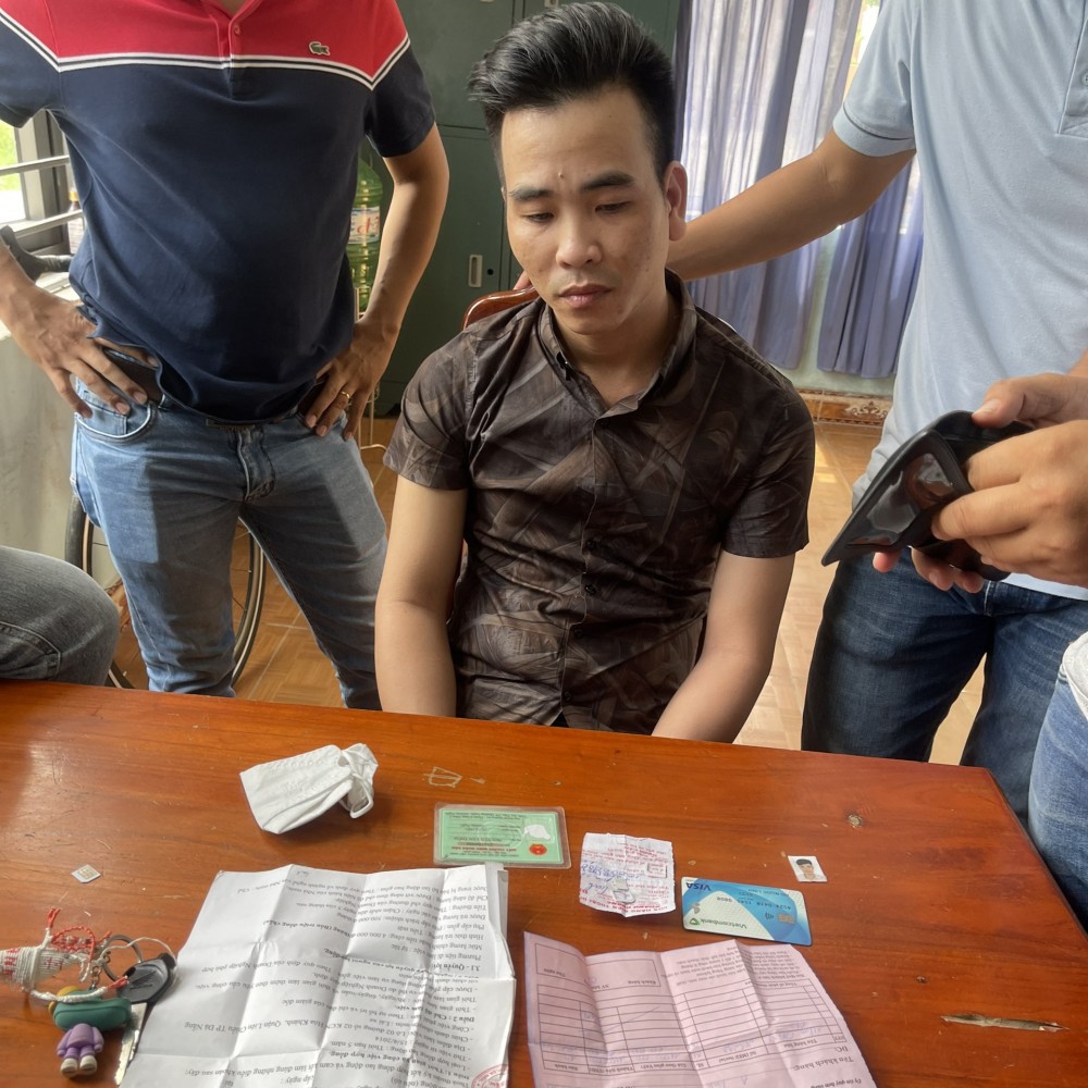 undefined Thanh niên "nói không thành có", lừa bán cây cảnh qua mạng xã hội