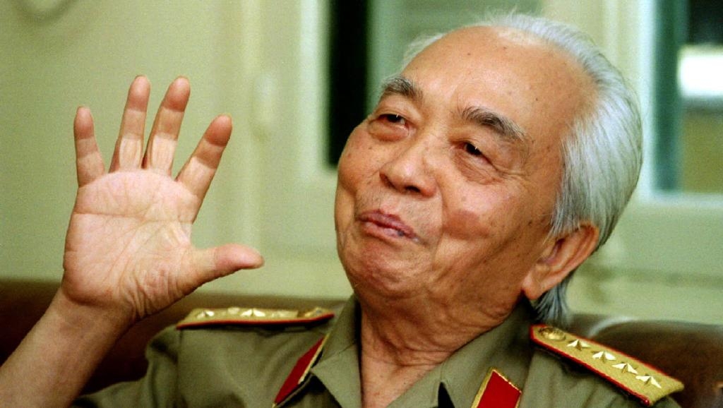 quang binh to chuc chuong trinh nghe thuat tri an dai tuong vo nguyen giap