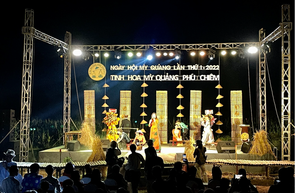 Cụ bà hơn 60 năm bán mỳ Quảng đạt giải Nhất tại “Ngày hội mỳ Quảng” Cụ bà hơn 60 năm bán mỳ Quảng đạt giải Nhất tại “Ngày hội mỳ Quảng”