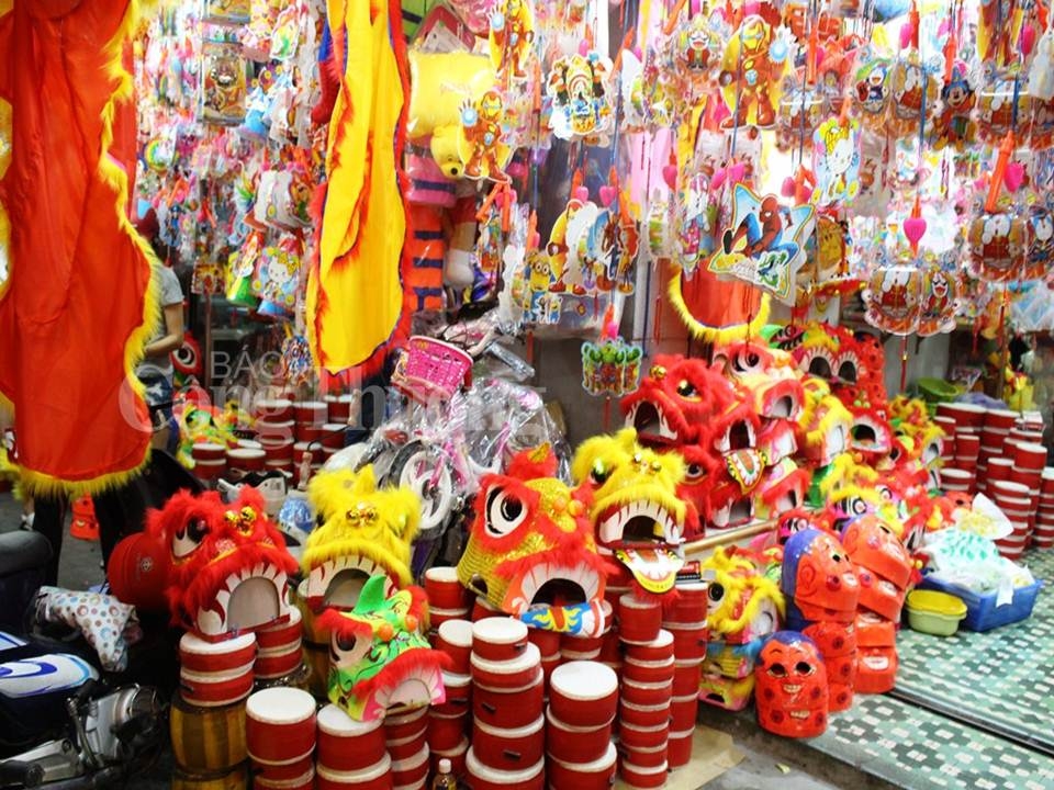 Nhộn nhịp mùa Trung thu tại Đà Nẵng da nang nhon nhip mua ban tai cac cua hang dip trung thu