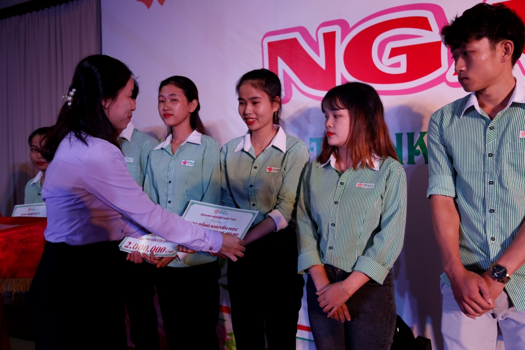 Đại học Đông Á: Mang cơ hội tiếp cận môi trường quốc tế cho sinh viên dai hoc dong a mang co hoi tiep can moi truong quoc te cho sinh vien
