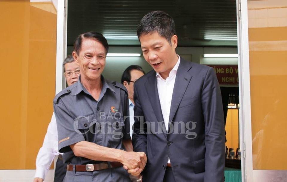 Bộ trưởng Trần Tuấn Anh tiếp xúc cử tri tỉnh Quảng Ngãi bo truong tran tuan anh tiep xuc cu tri tinh quang ngai