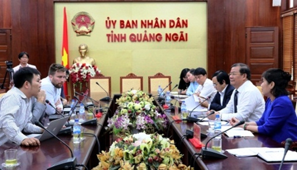 quang ngai 2 cong ty nuoc ngoai khao sat lam du an ve dien mat troi