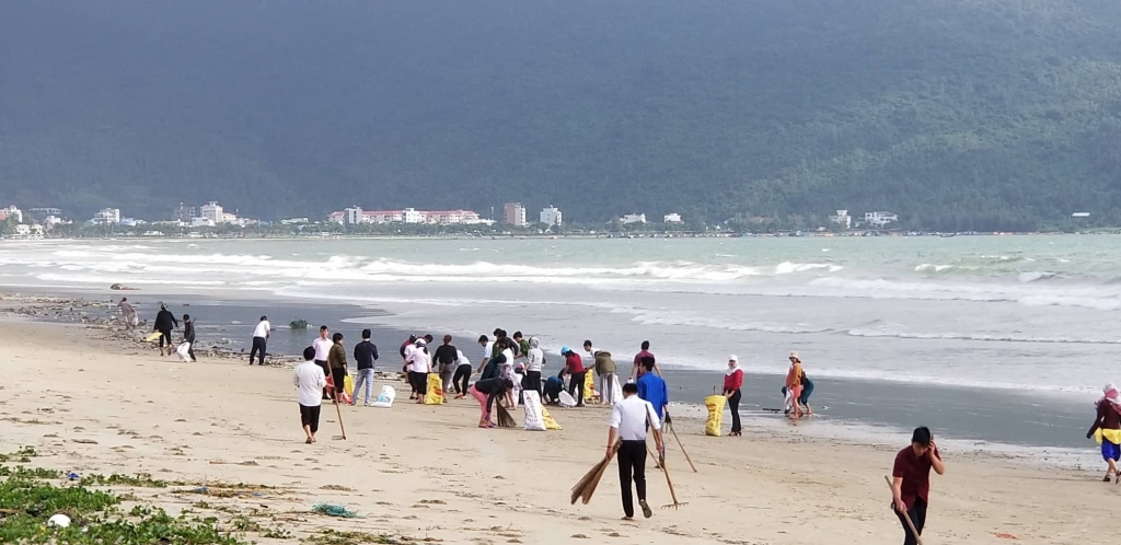 da nang no luc khac phuc hau qua do mua lon gay ra