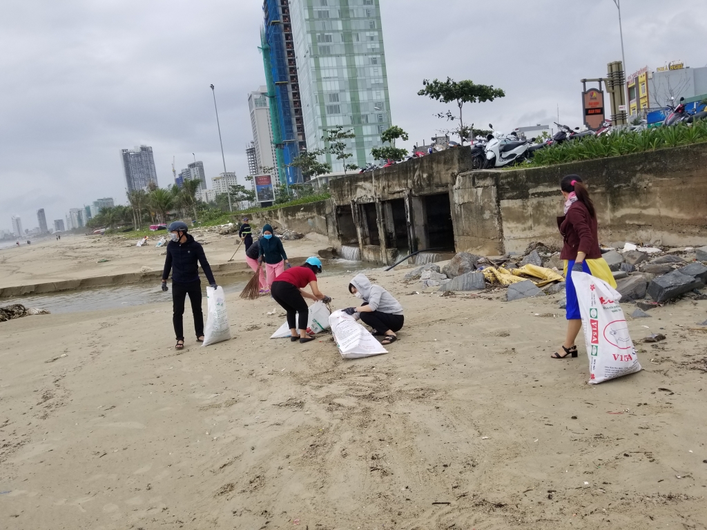 da nang no luc khac phuc hau qua do mua lon gay ra