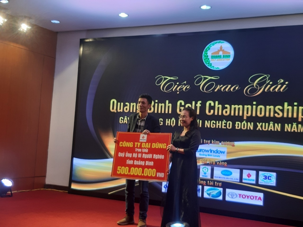 Quảng Bình Golf Championship 2019: Hơn 3 tỷ đồng được hỗ trợ cho người nghèo quang binh golf championship 2019 hon 3 ty dong duoc ho tro cho nguoi ngheo sau giai dau