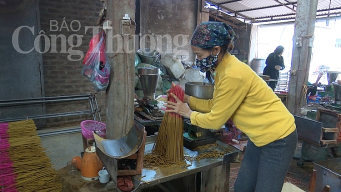 lang nghe huong thon cao nhon nhip nhung ngay can tet