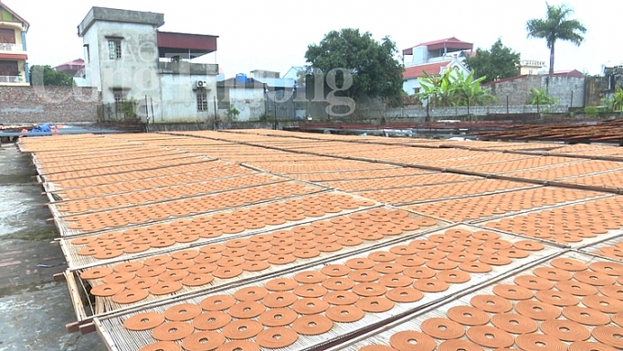 lang nghe huong thon cao nhon nhip nhung ngay can tet