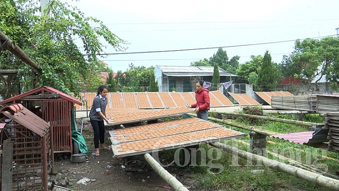 lang nghe huong thon cao nhon nhip nhung ngay can tet
