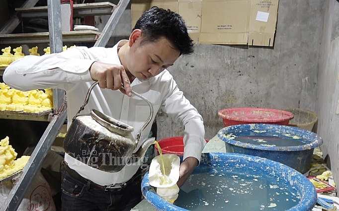 chuot nen cong chinh vang sot hang tet