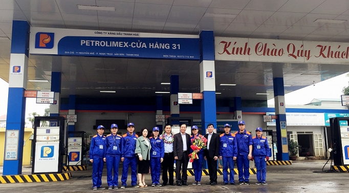 Petrolimex Thanh Hóa: Vinh danh cửa hàng dẫn đầu thi đua tháng 1/2020 petrolimex thanh hoa vinh danh cua hang dan dau thi dua thang 12020