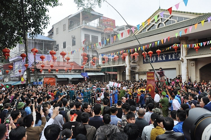 nao nuc hoi tranh dau phao ky lua