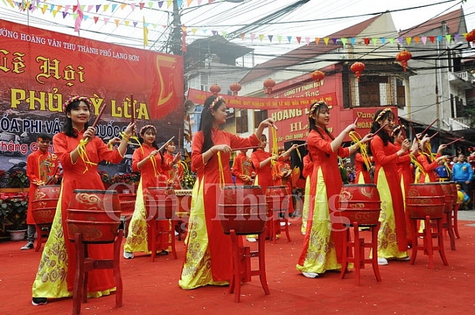 nao nuc hoi tranh dau phao ky lua