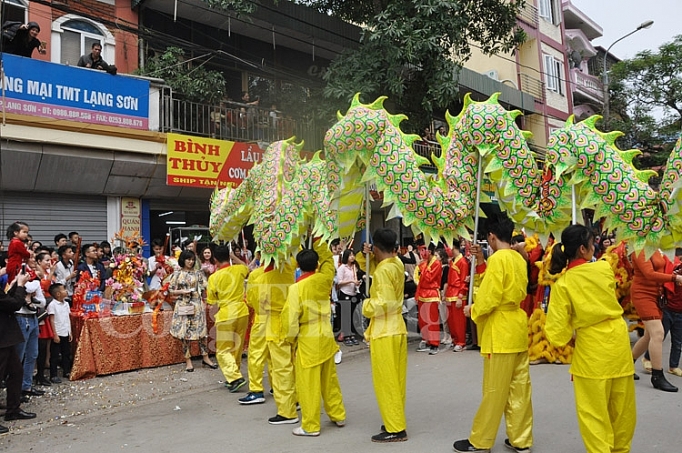 nao nuc hoi tranh dau phao ky lua