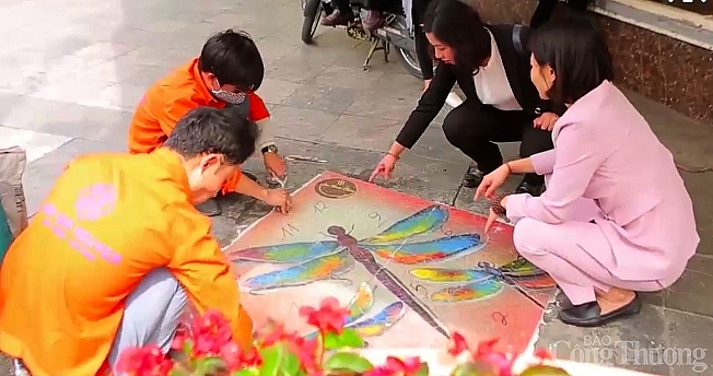 ho bien nap cong thanh tranh nghe thuat