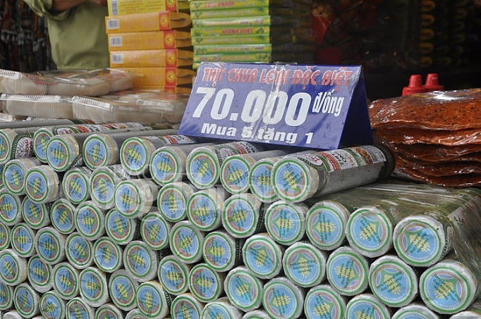 kiem soat chat thi truong trong dip le hoi den hung