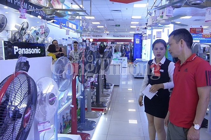 “Nóng” thị trường thiết bị làm mát đầu hè nong thi truong thiet bi lam mat dau he