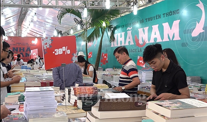 Ngày sách Việt Nam 2019: Lan tỏa thiết thực văn hóa đọc ngay sach viet nam 2019 lan toa thiet thuc van hoa doc