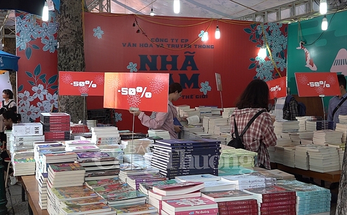 Ngày sách Việt Nam 2019: Lan tỏa thiết thực văn hóa đọc ngay sach viet nam 2019 lan toa thiet thuc van hoa doc