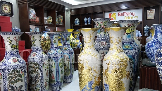 Gốm sứ Bát Tràng: Bắt kịp 4.0 từ tư duy làm nghề gom su bat trang bat kip 40 tu tu duy lam nghe