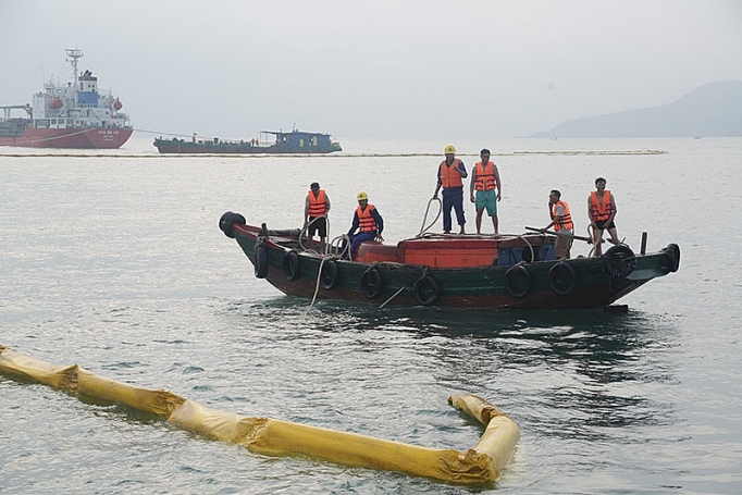 Tăng cường phòng chống và ứng phó sự cố tại cảng dầu tang cuong phong chong va ung pho su co tai cang dau