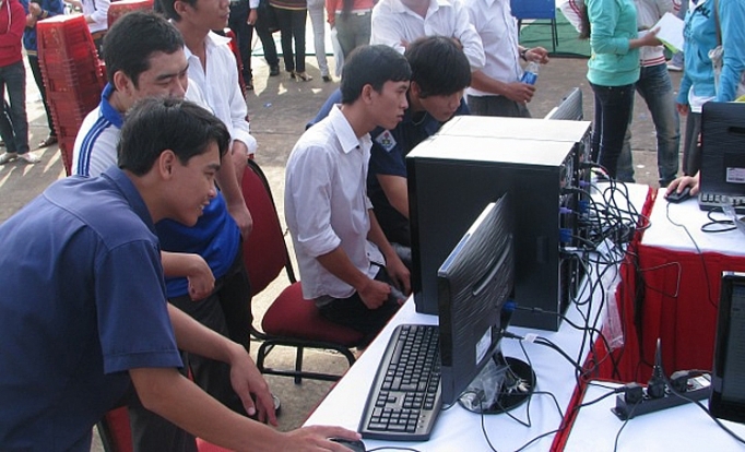 Đưa cơ hội việc làm đến gần hơn với người lao động nông thôn dua co hoi viec lam den gan hon voi nguoi lao dong nong thon