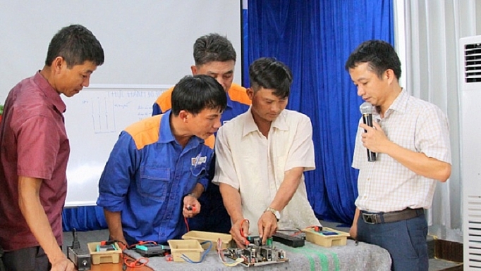 Petrolimex Đà Nẵng: Nâng cao kỹ năng bảo dưỡng cột bơm xăng dầu petrolimex da nang nang cao ky nang bao duong cot bom xang dau