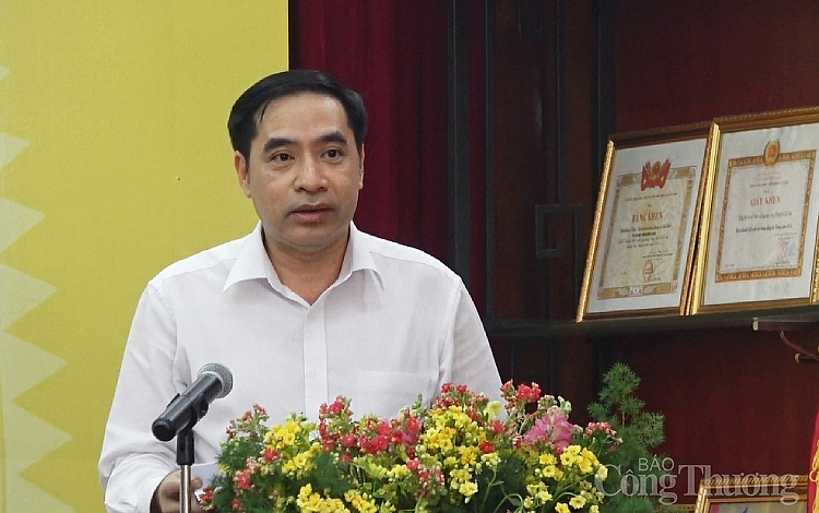 Tháo gỡ khó khăn về lao động, việc làm do Covid-19: Hỗ trợ mạnh hơn nữa thao go kho khan ve lao dong viec lam do covid 19 ho tro manh hon nua