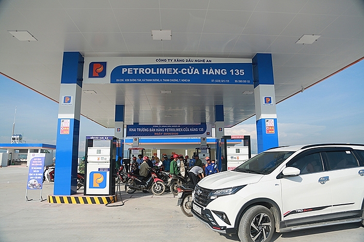 Petrolimex Nghệ An: Khai trương cửa hàng xăng dầu 135 petrolimex nghe an khai truong cua hang xang dau 135