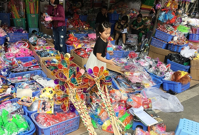 do choi trung thu truyen thong chiem linh thi truong