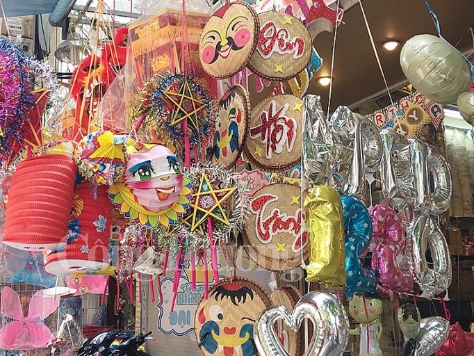 do choi trung thu truyen thong chiem linh thi truong