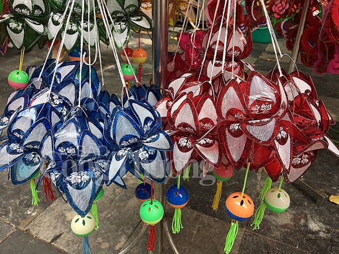 do choi trung thu truyen thong chiem linh thi truong