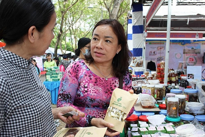 khoi nghiep tu vo trai cay