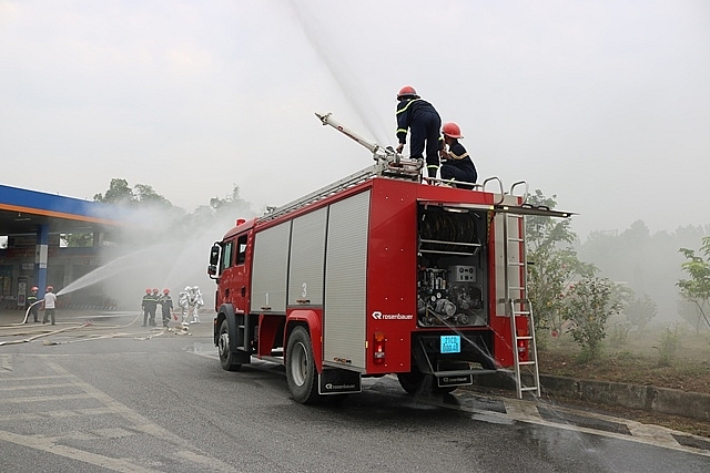 Tăng cường an toàn tại cửa hàng xăng dầu trong mùa hanh khô tang cuong an toan tai cua hang xang dau trong mua hanh kho